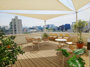 Tong Tong Petit Hotel